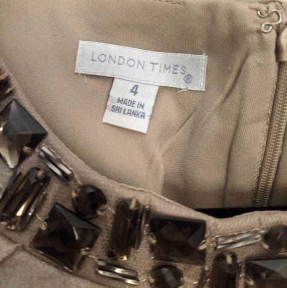 London Times Champagne Silky tiered Wedding / Cocktail semi-formal dress size  4 - Picture 9 of 10